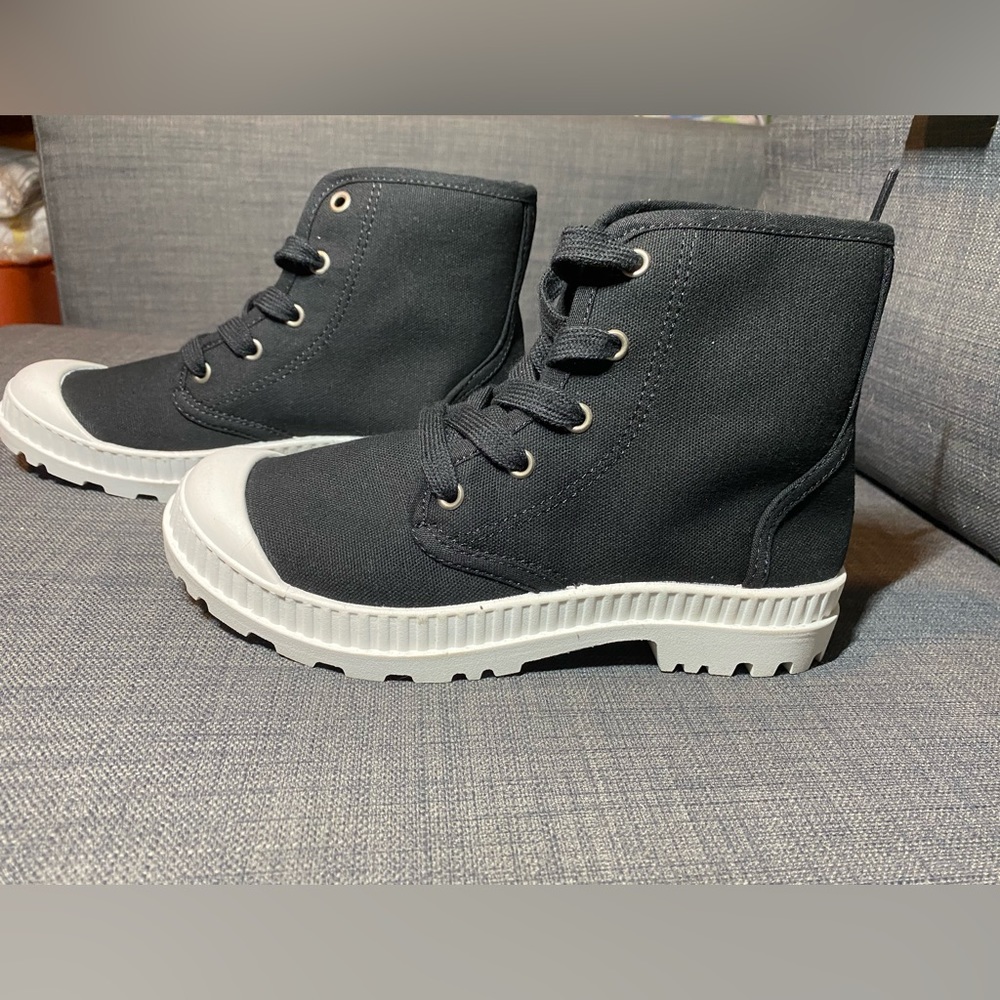 SO Dragonfruit black and white boots, size 7, 9, 9.5, or 10
